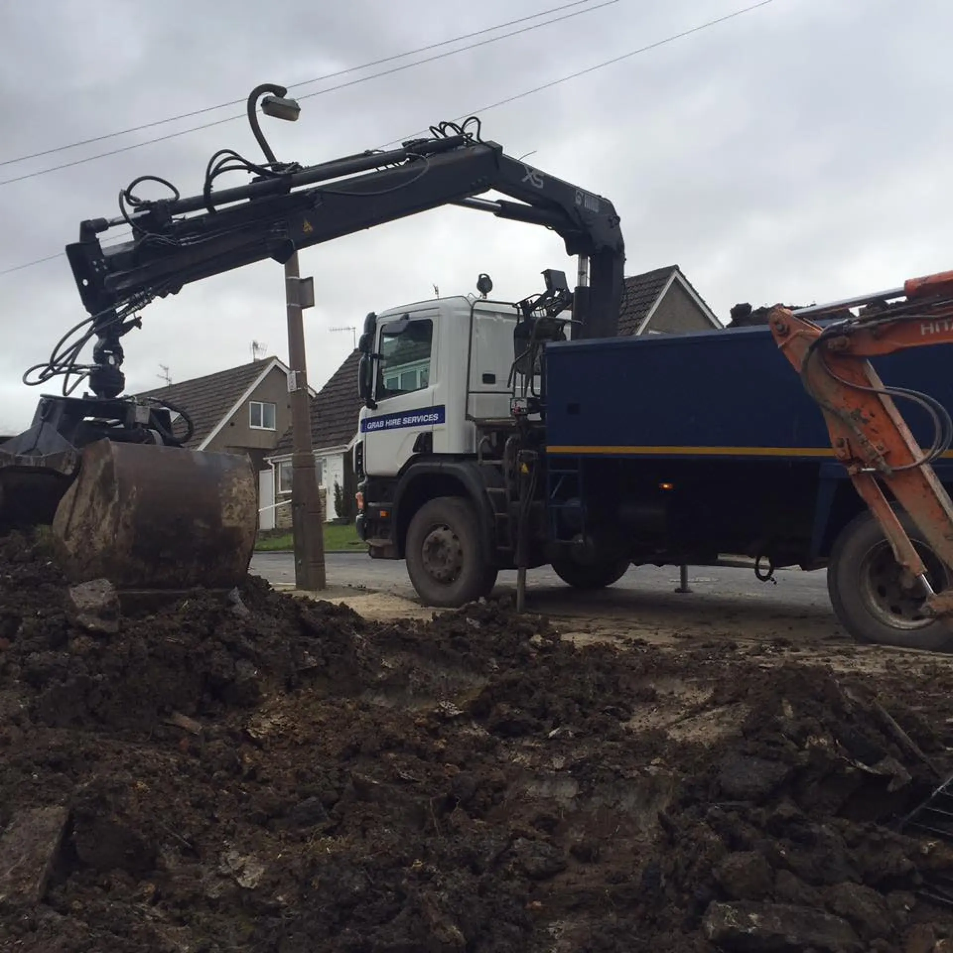 Grab Lorry Hire Halifax, Bradford and Leeds